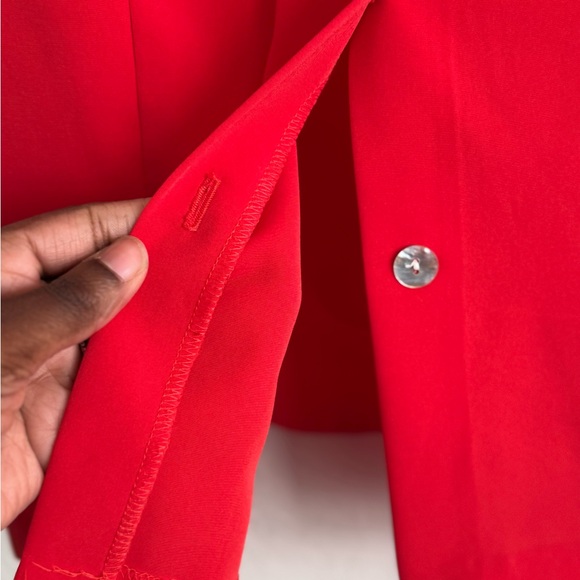 Willow Ridge Vintage Buttoned Top - Picture 5 of 6